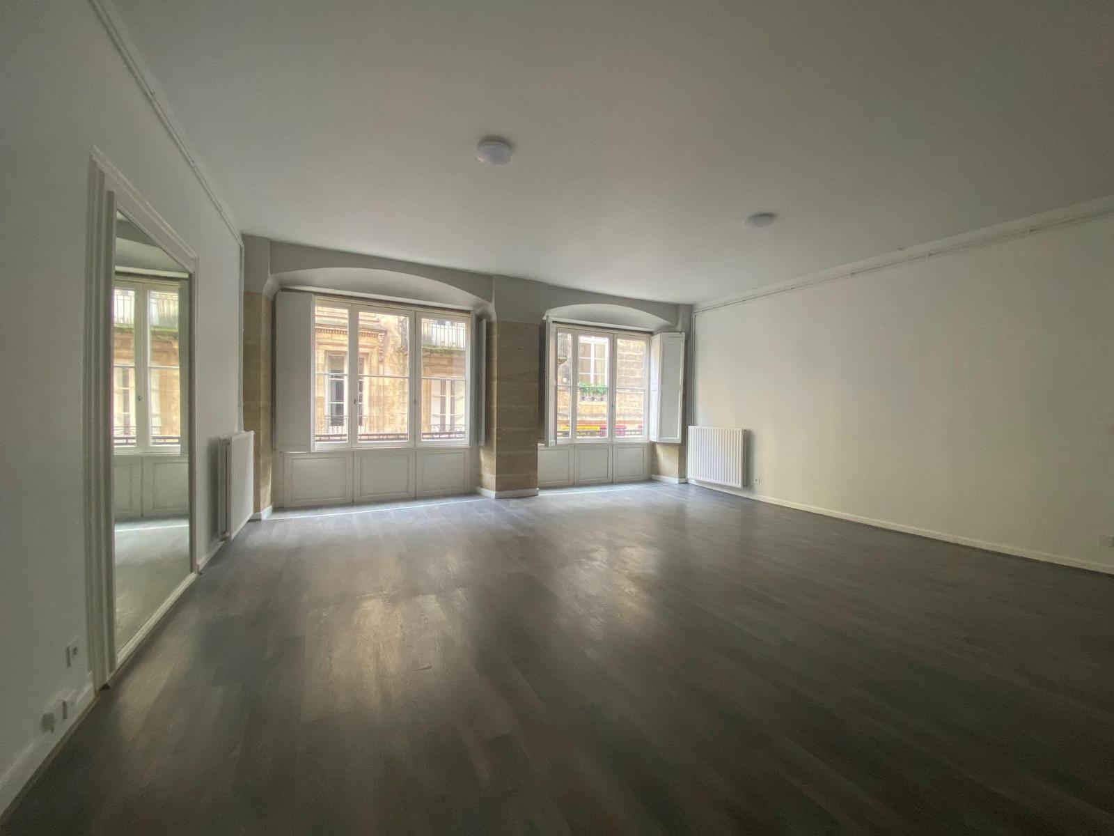 appartement 5 pièces - BORDEAUX